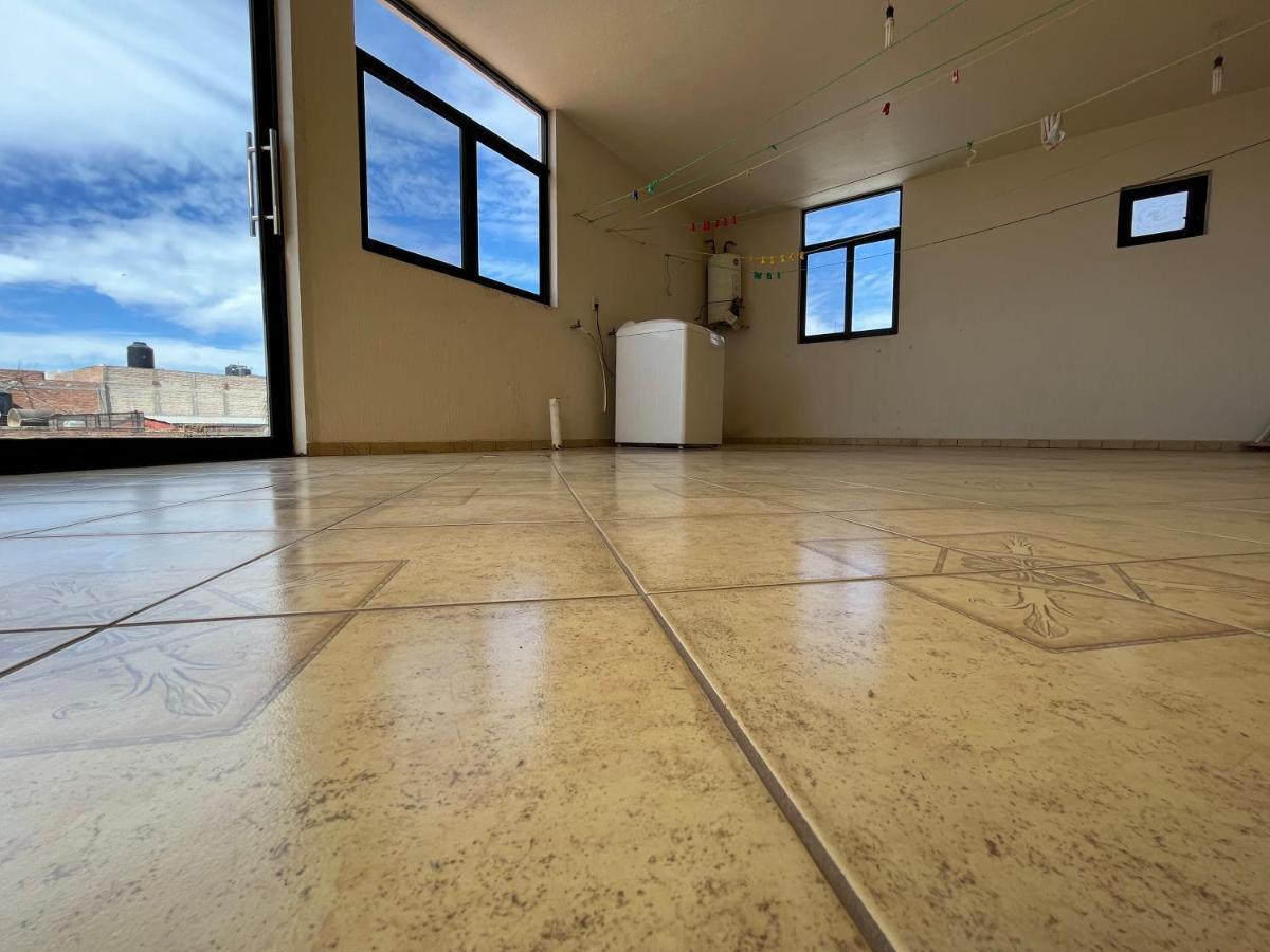 Beautiful Private House In The Downtown With 3 Floors Tepatitlán de Morelos Exterior foto